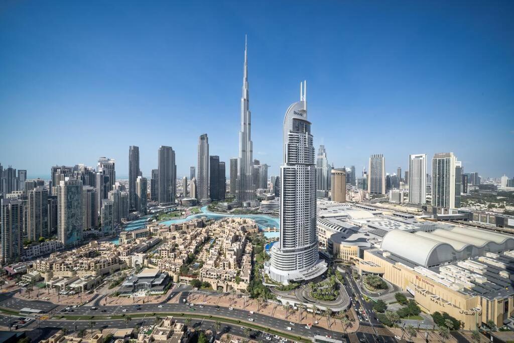 *views Of Burj Khalifa Fountain* Dubai