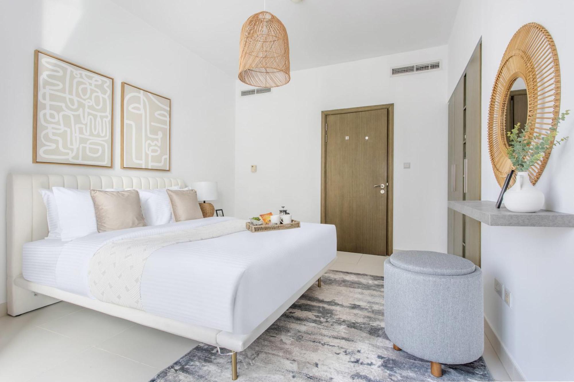 Frank Porter - The Lofts West Apartment
