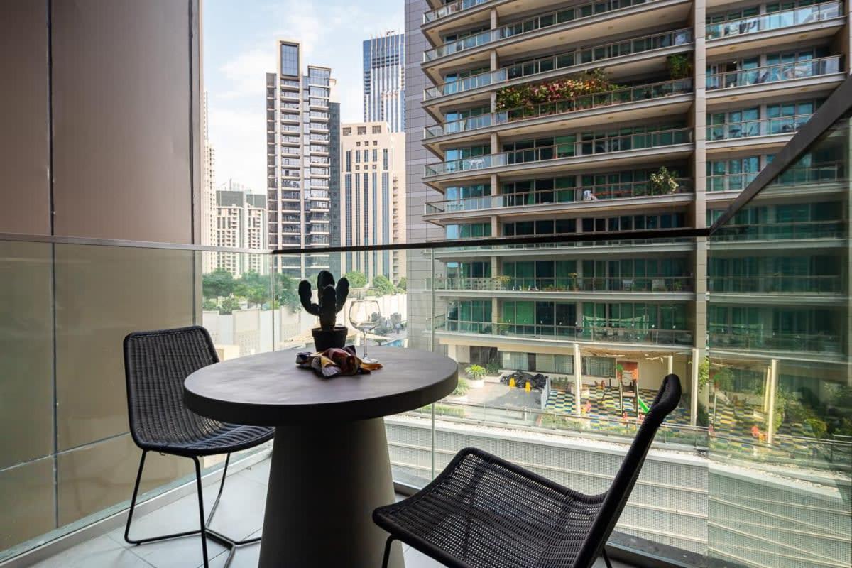 Frank Porter - Dt1 Tower Apartment *