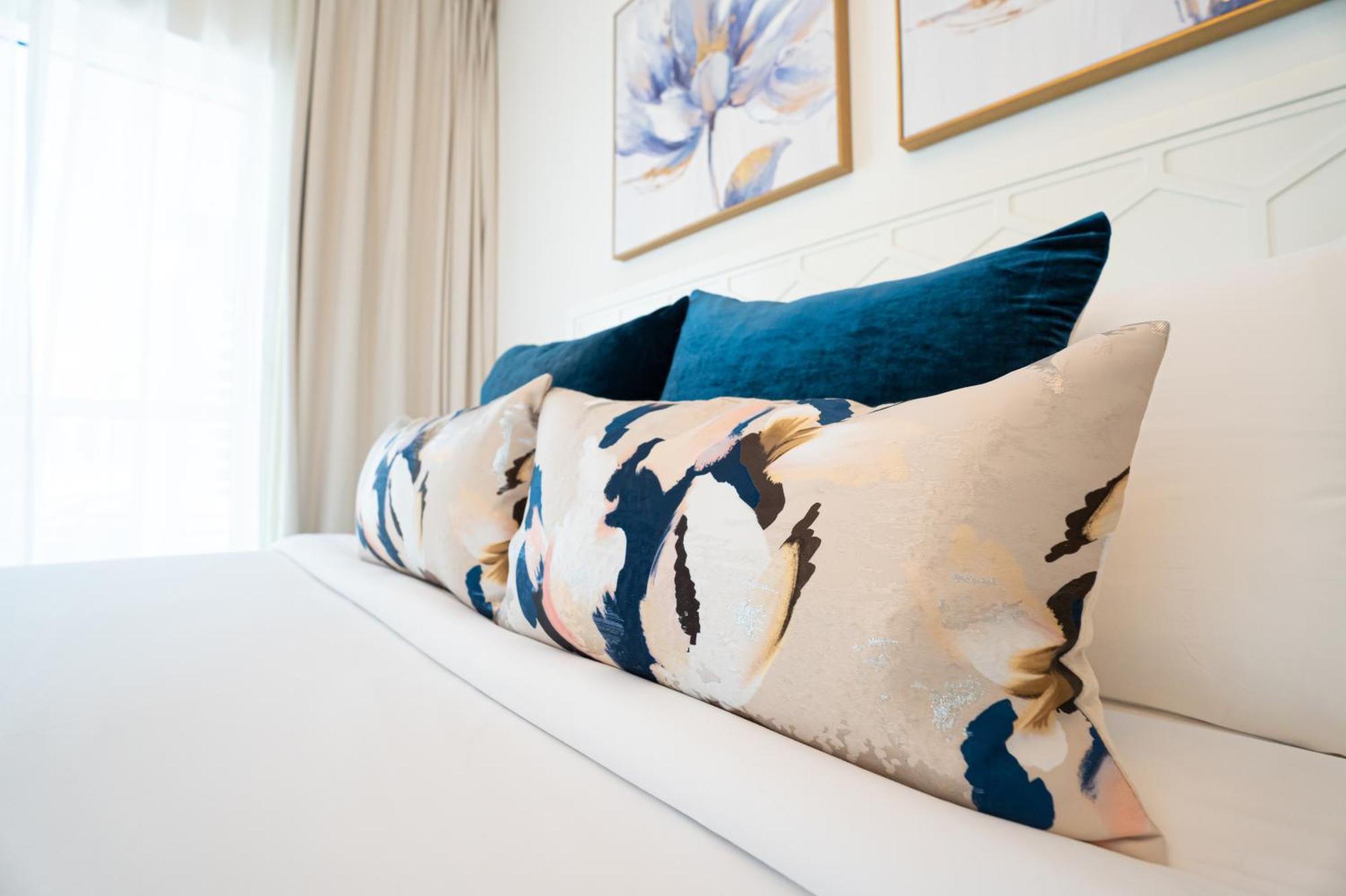 Veluxa - Fabulous 1 Bedroom In Business Bay Dubai