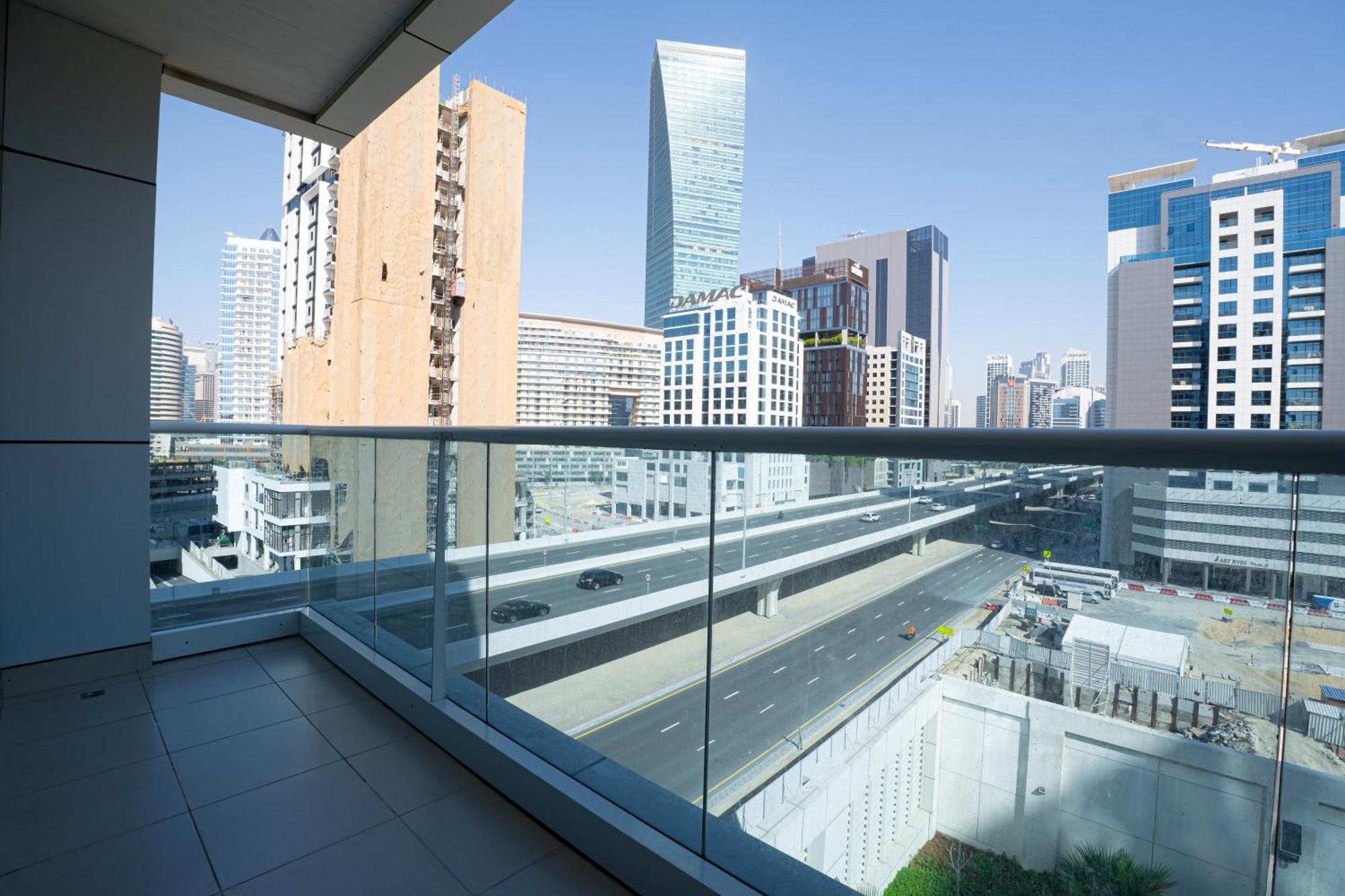 Veluxa - Fabulous 1 Bedroom In Business Bay * Dubai