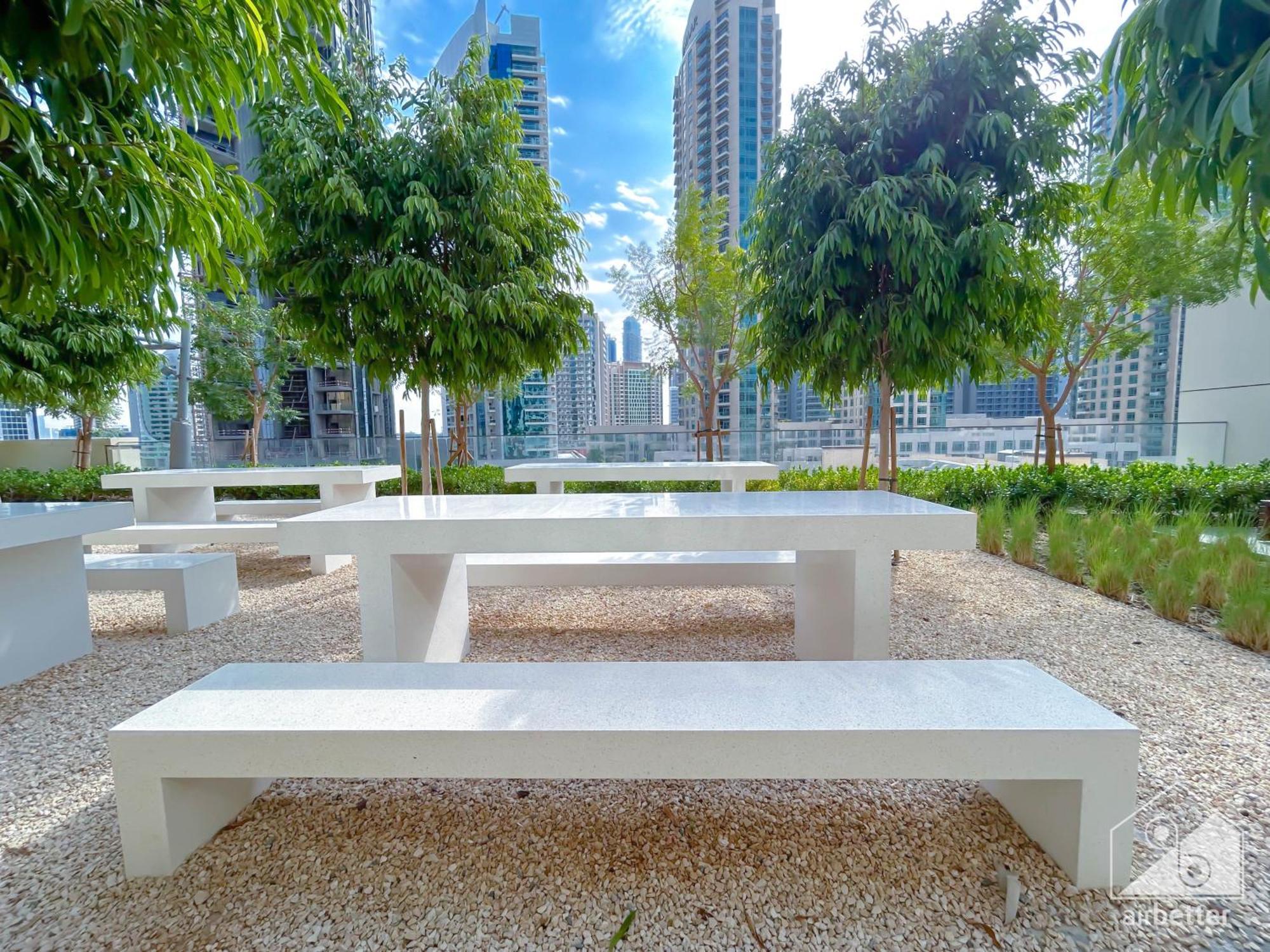 Luxury Burj Royale 1bedroom Incl Daily Housekeeping Apartment Dubai