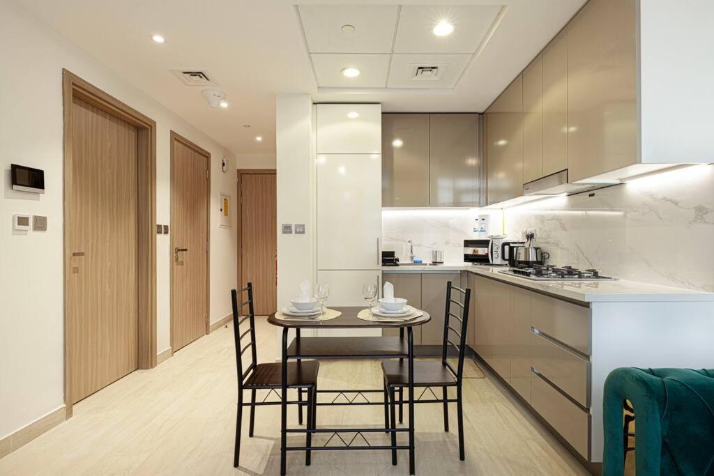 Riviera Downtown Escape 1bdr Apartment