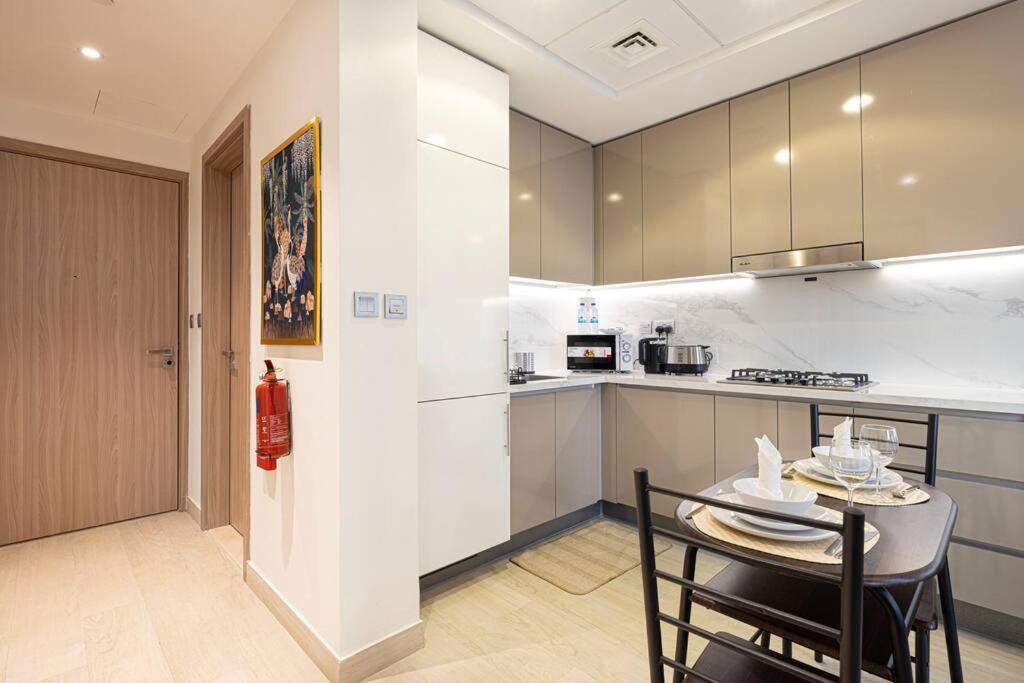 Riviera Downtown Escape 1bdr Apartment