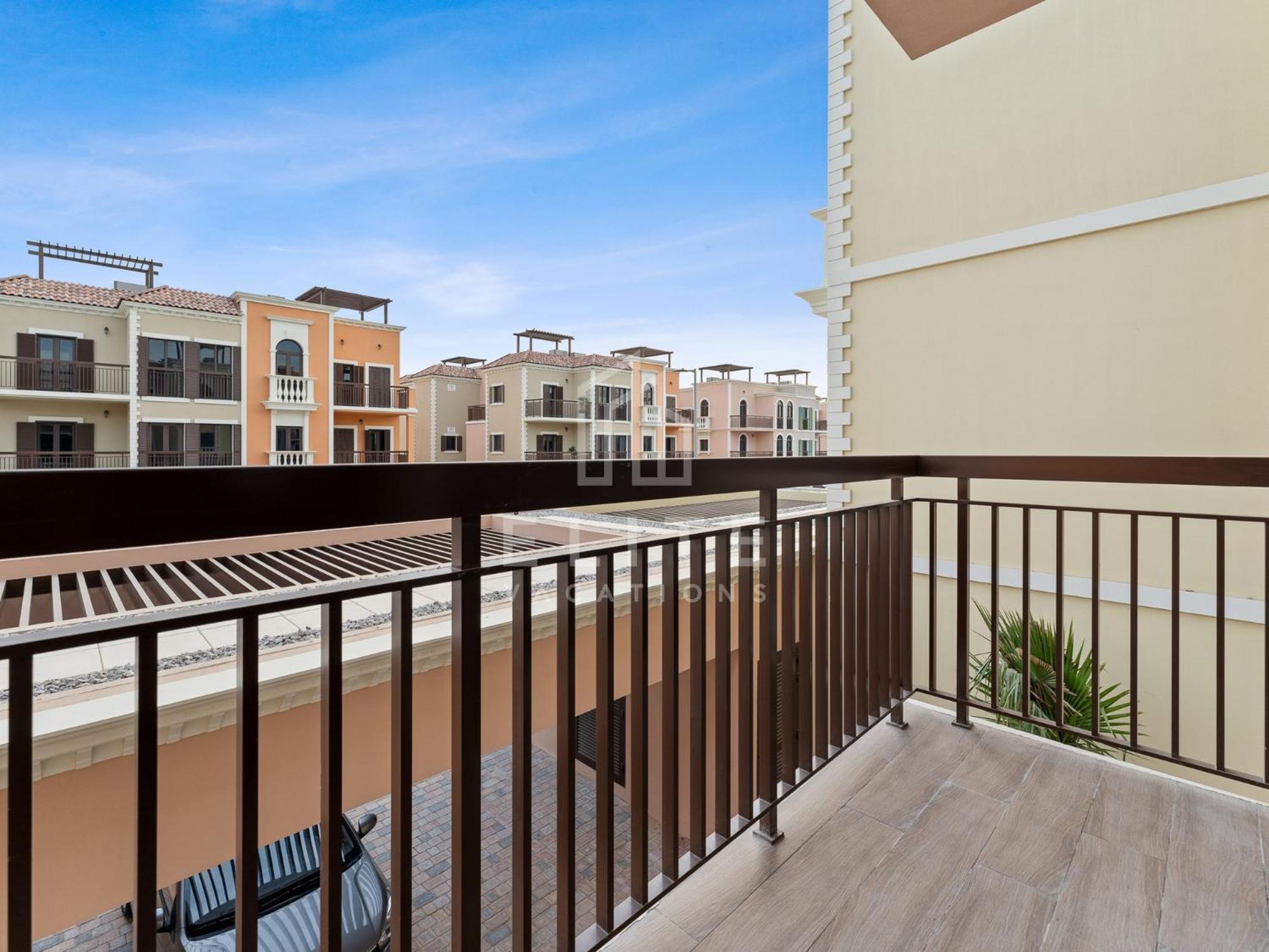 Luxury 4br Next To J1 With Burj Views * Dubai