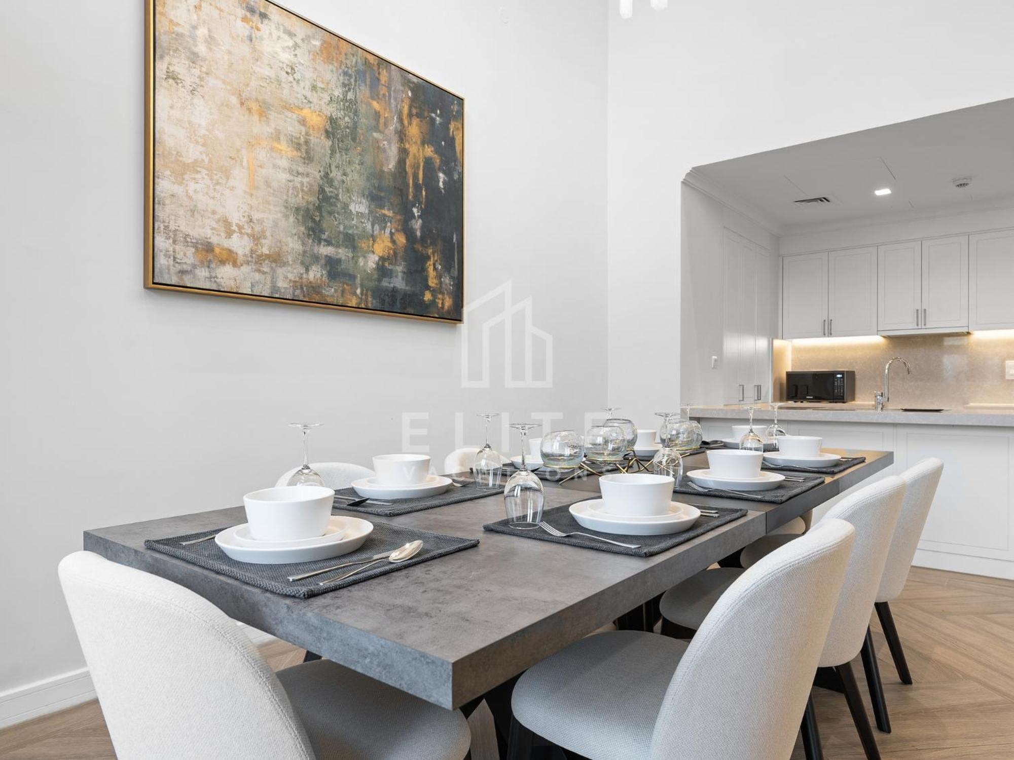 Luxury 4br Next To J1 With Burj Views * Dubai