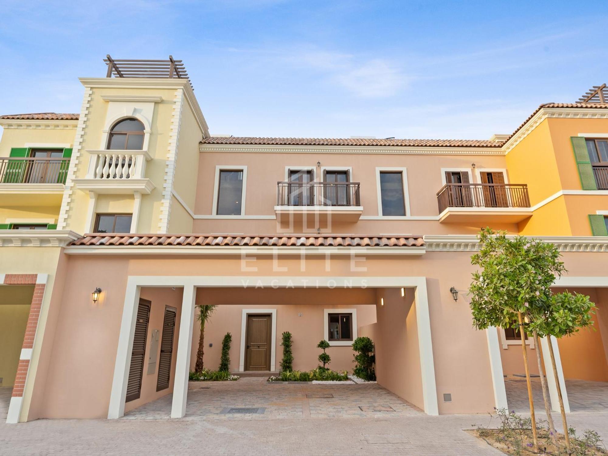 Villa Luxury 4br Next To J1 With Burj Views Dubai