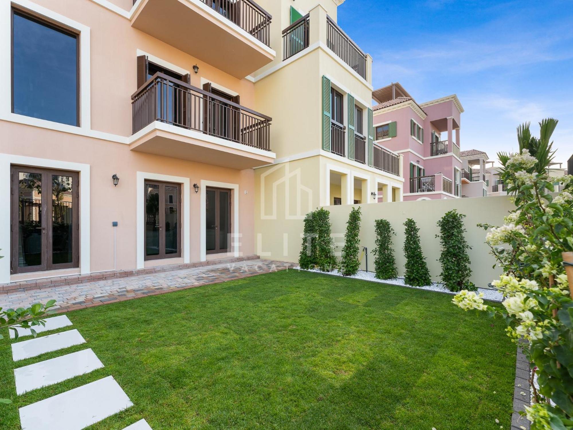 Luxury 4br Next To J1 With Burj Views Villa Dubai