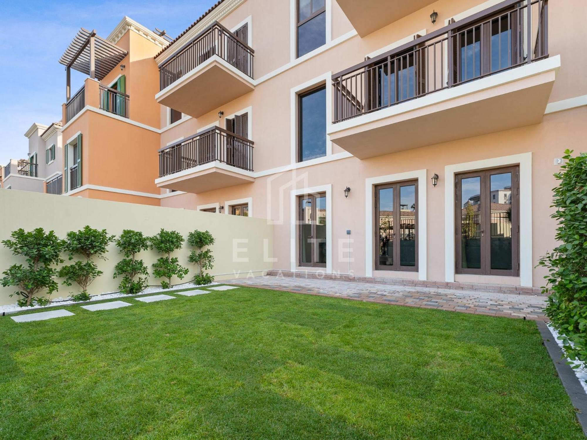 Luxury 4br Next To J1 With Burj Views Villa *