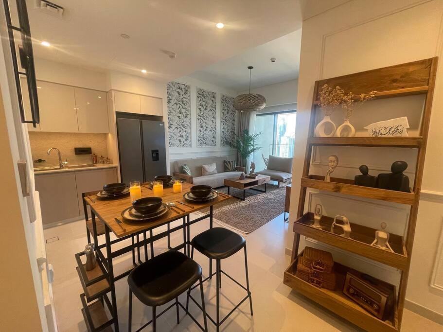 Apartment Luxury Burj Khalifa Views@modern Tranquil Moments