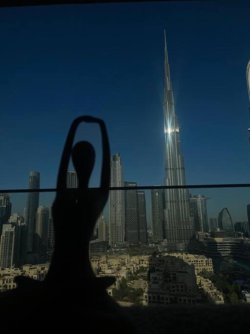 Luxury Burj Khalifa Views@modern Tranquil Moments Apartment