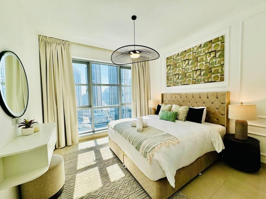 Luxe 2br With Fountain & Opera Views At Standpoint A Apartment Dubai