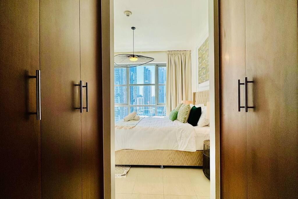 Luxe 2br With Fountain & Opera Views At Standpoint A Dubai