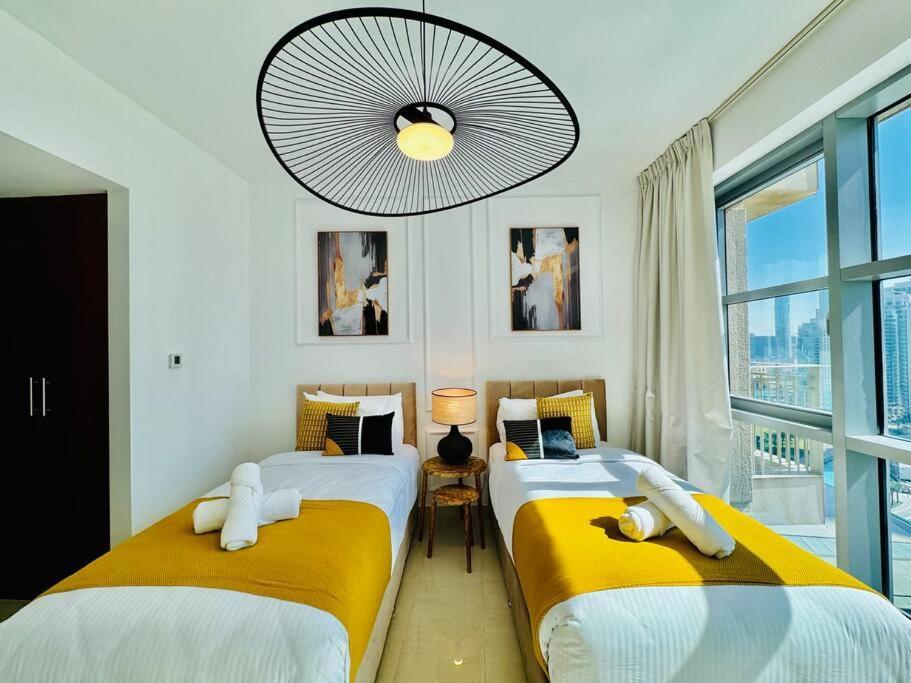 Luxe 2br With Fountain & Opera Views At Standpoint A Dubai