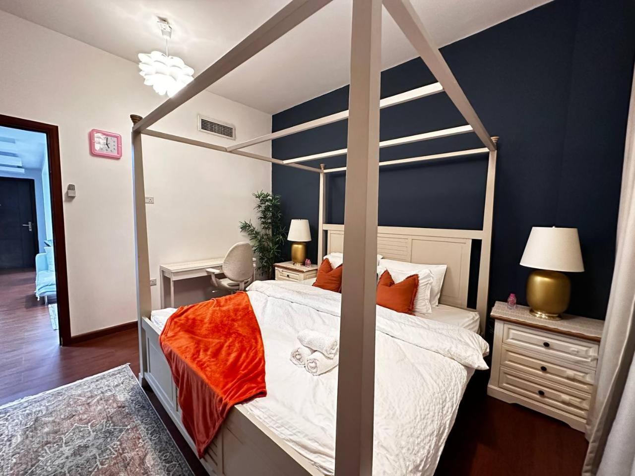 Apartment Cozy In Laya Jvc