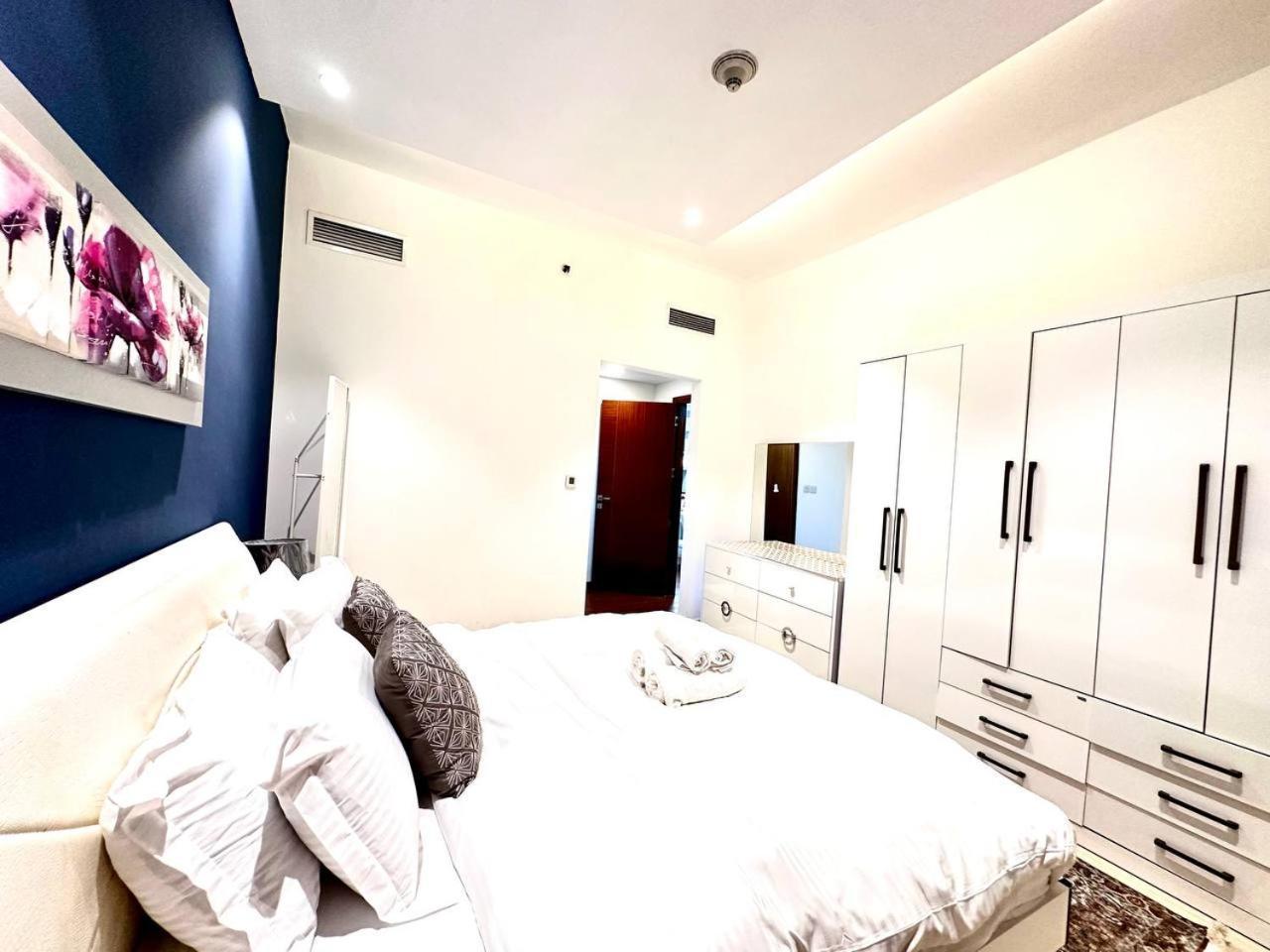 Cozy In Laya Jvc Apartment *