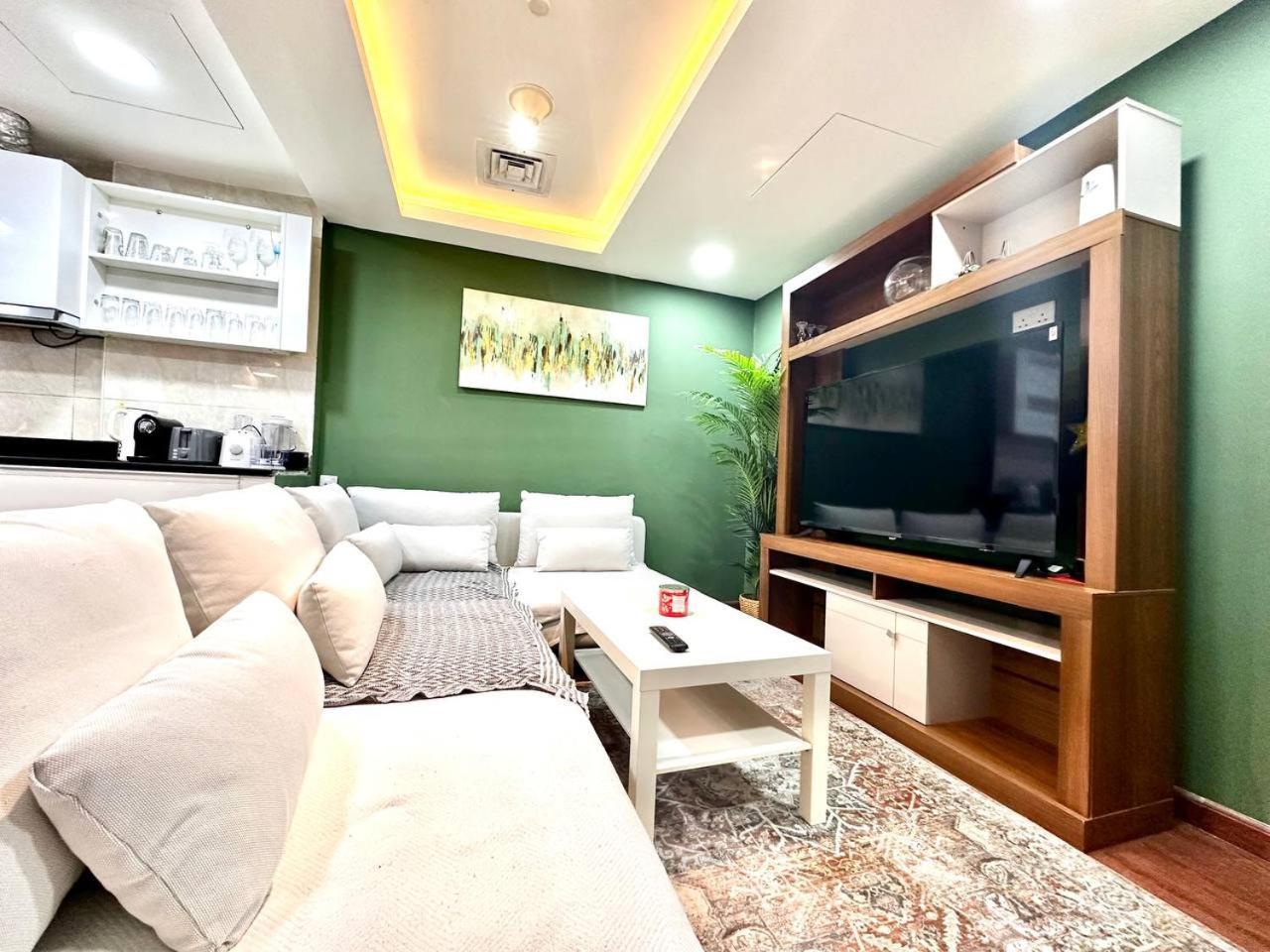 Apartment Cozy In Laya Jvc Dubai