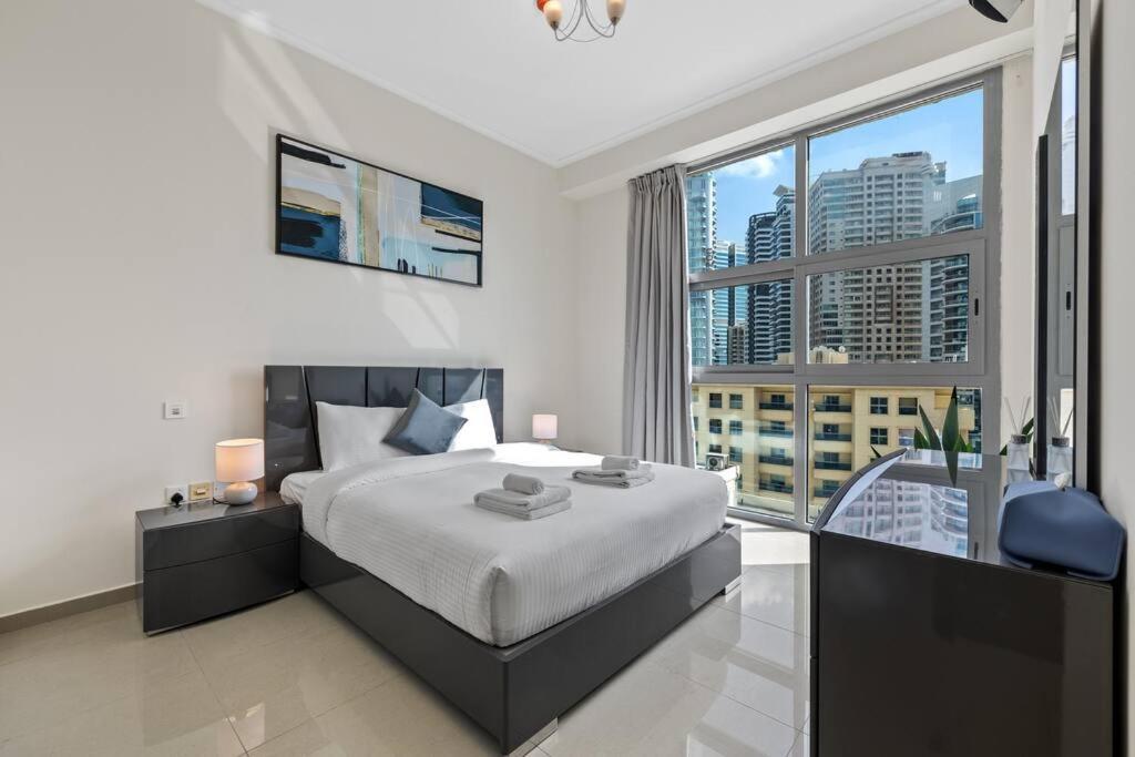Apartment Newly Designed 1br-walkin To Marina Beach-tram