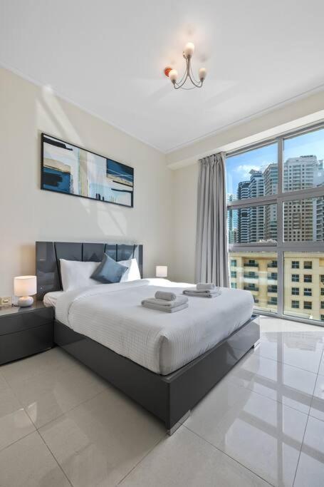 Newly Designed 1br-walkin To Marina Beach-tram Dubai