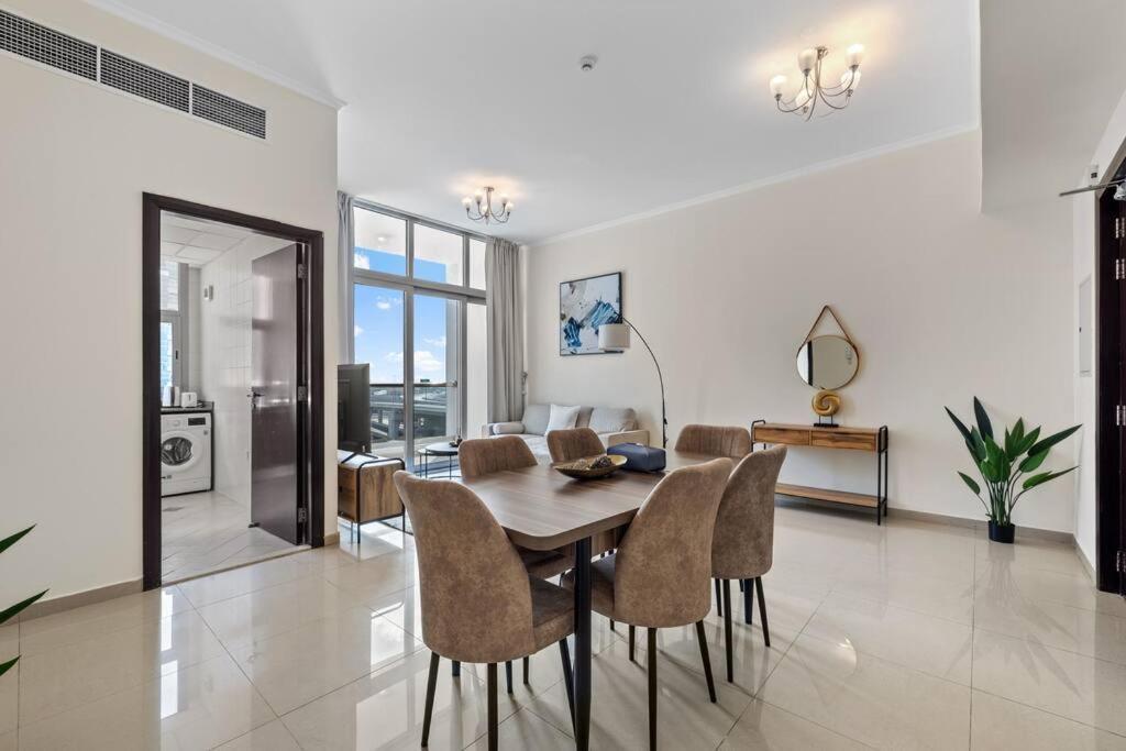 Apartment Newly Designed 1br-walkin To Marina Beach-tram