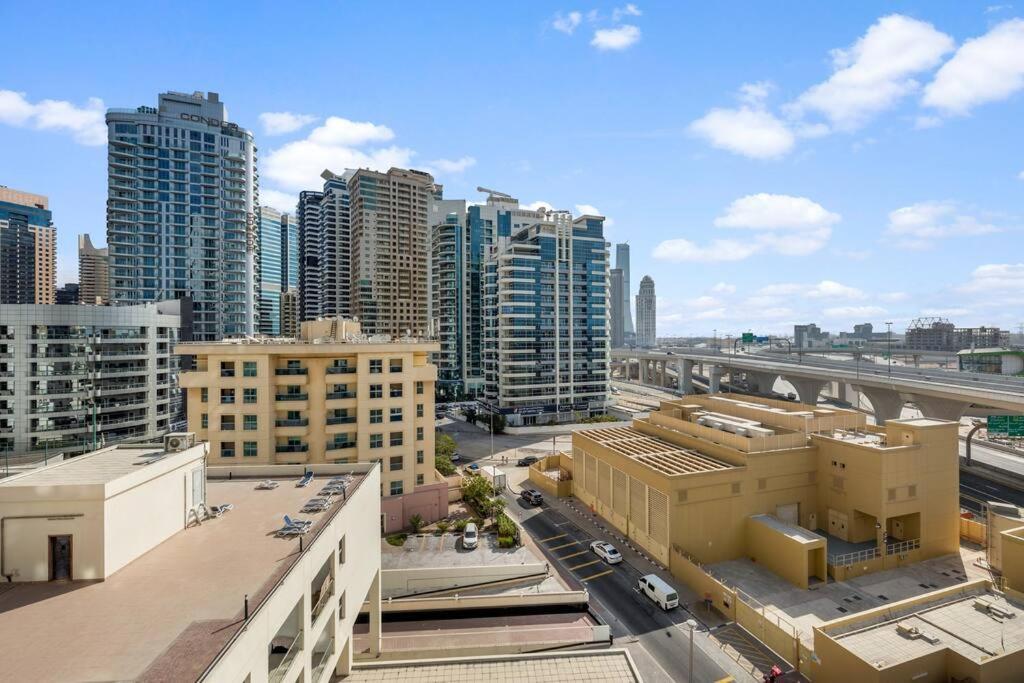 Newly Designed 1br-walkin To Marina Beach-tram * Dubai