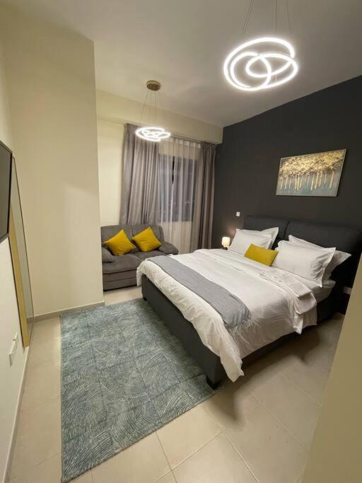 Cozy 3br With Maid's Dubai