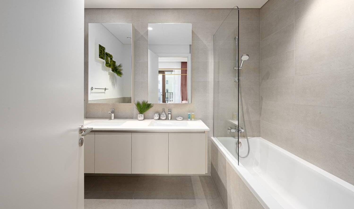 Manzil - 2br Family Styled In Creek With Access Apartment Dubai