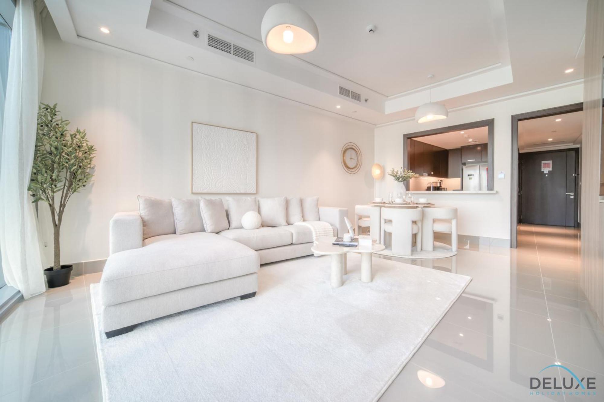 Plush 2br At Grand Opera Downtown By Deluxe Homes * Dubai
