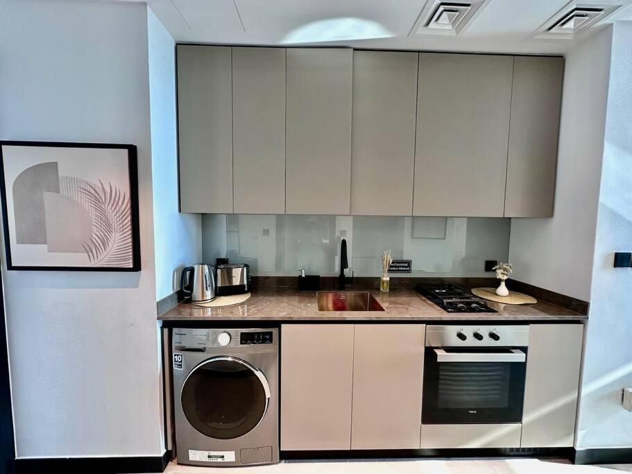 Stylish Studio In Business Bay Dubai
