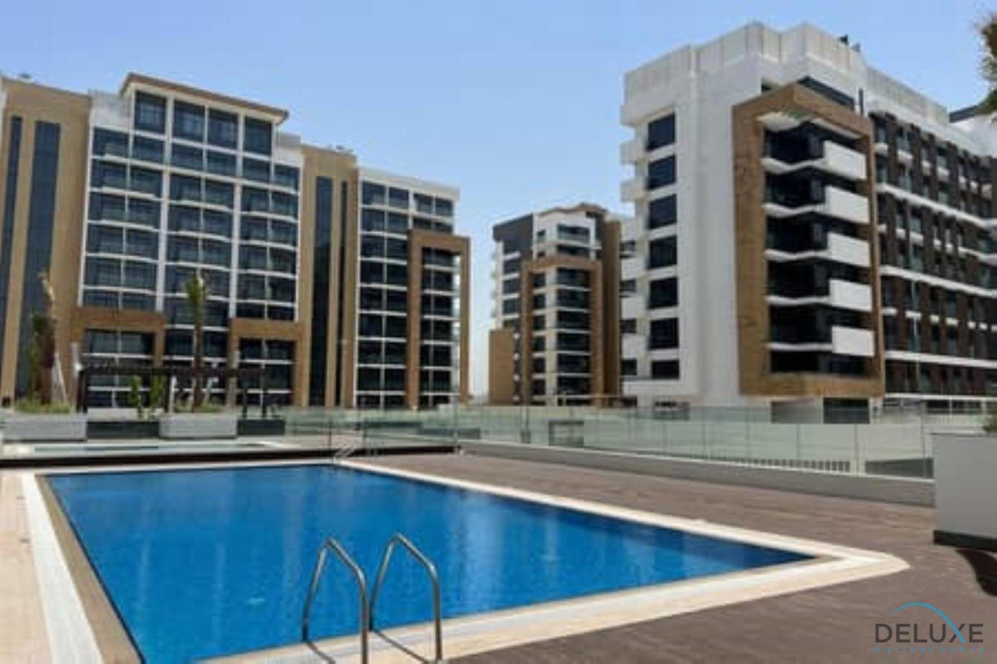 Apartment Sizeable 1br At Azizi Riviera 35, Al Merkadh By Deluxe Homes *