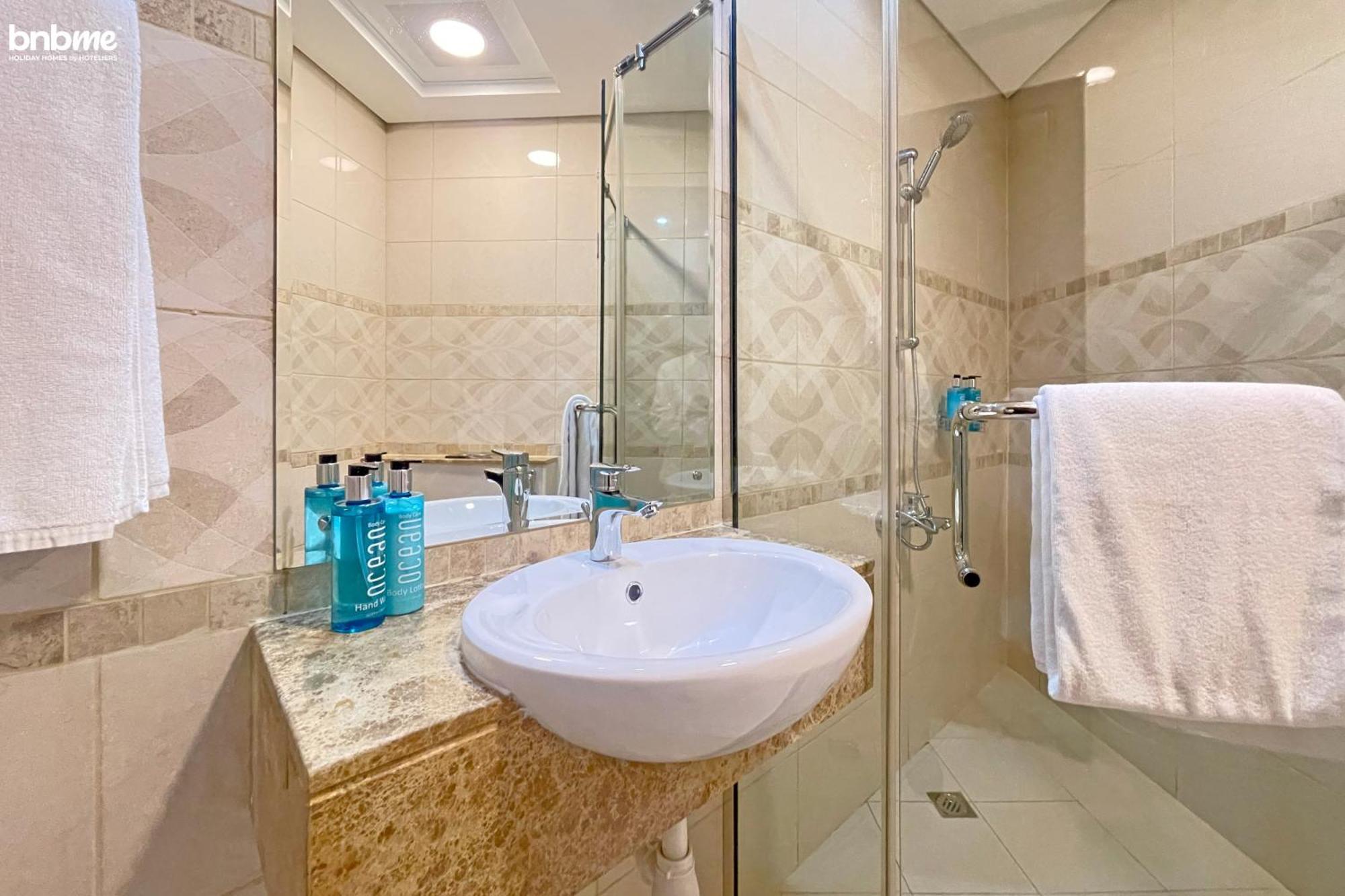 Apartment Bnbmehomes - The Court Tower Dubai