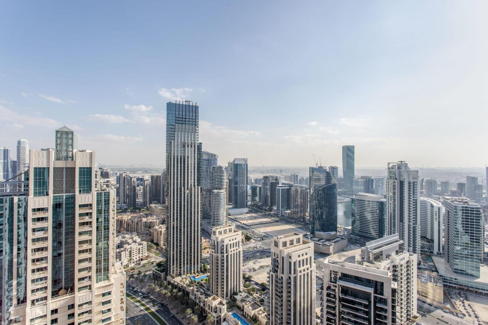 Frank Porter - Act One Act Two T1 Apartment Dubai