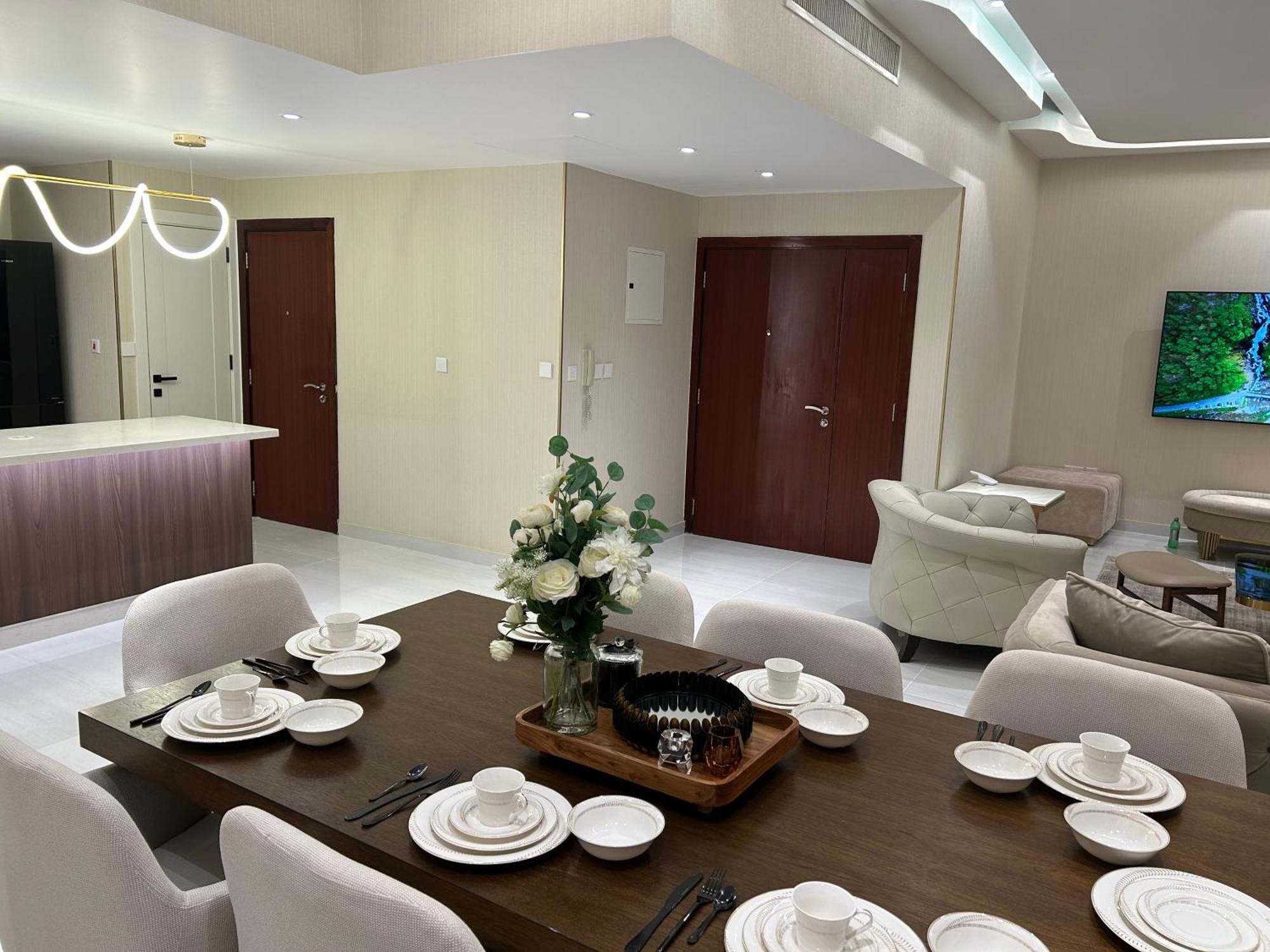 Apartment Usmans 4bdrm Sea View Direct Access Fully Serviced Jbr Dubai