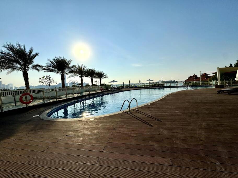 Apartment Luxury Mina Azizi Palm Jumeirah-private