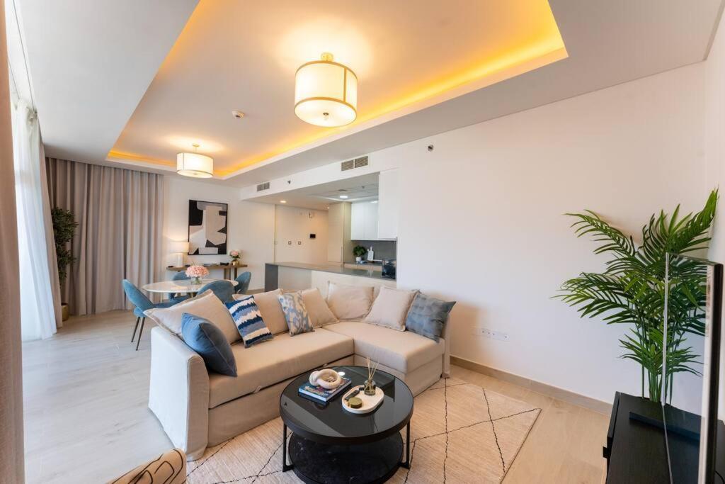Apartment Luxury Mina Azizi Palm Jumeirah-private