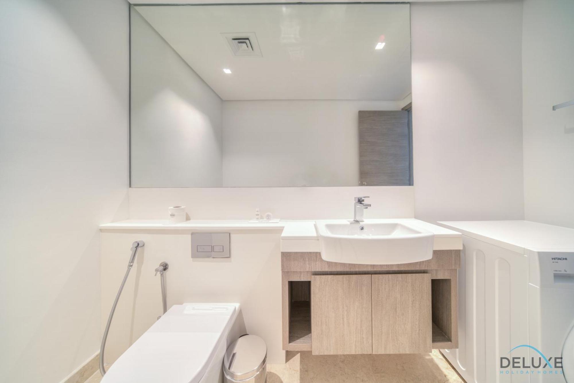 Burj Khalifa Views! Promo On 1br At Sterling House By Deluxe Homes Apartment