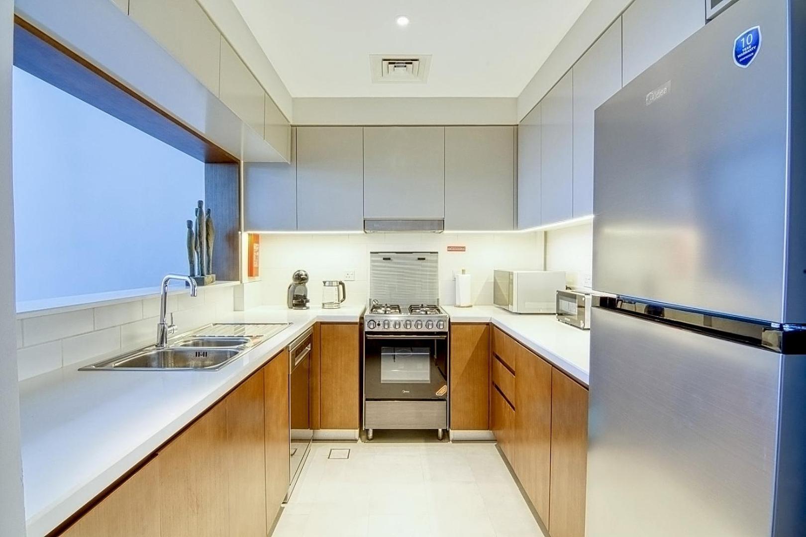Gorgeous 2 Bedroom With Creek Harbour View Apartment