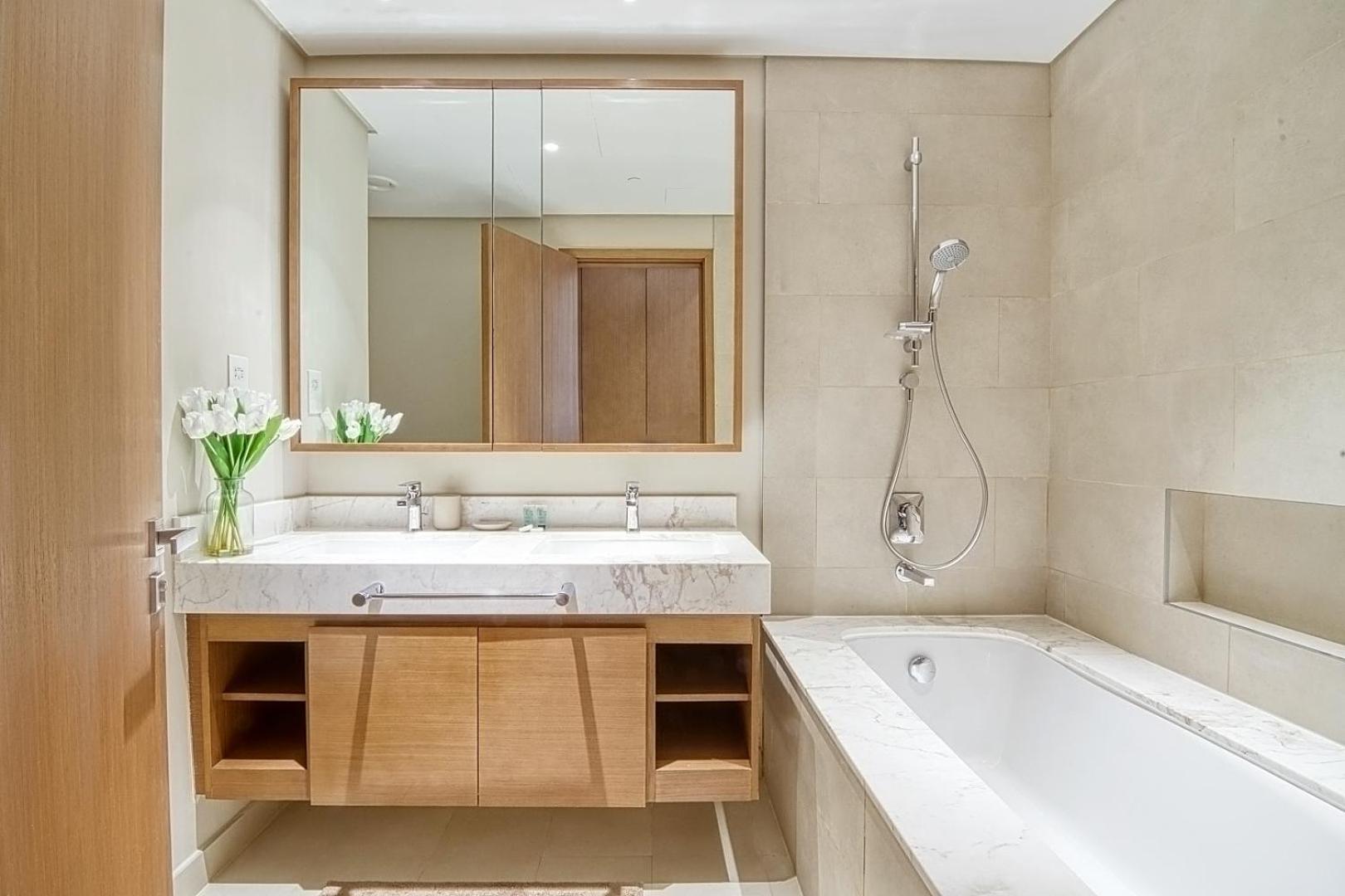 Gorgeous 2 Bedroom With Creek Harbour View *