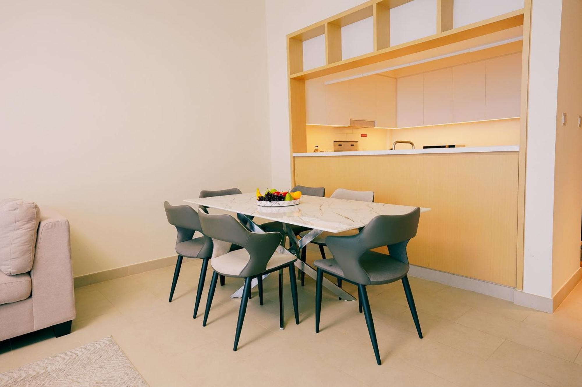 Citihome-2br Creek Harbour Island