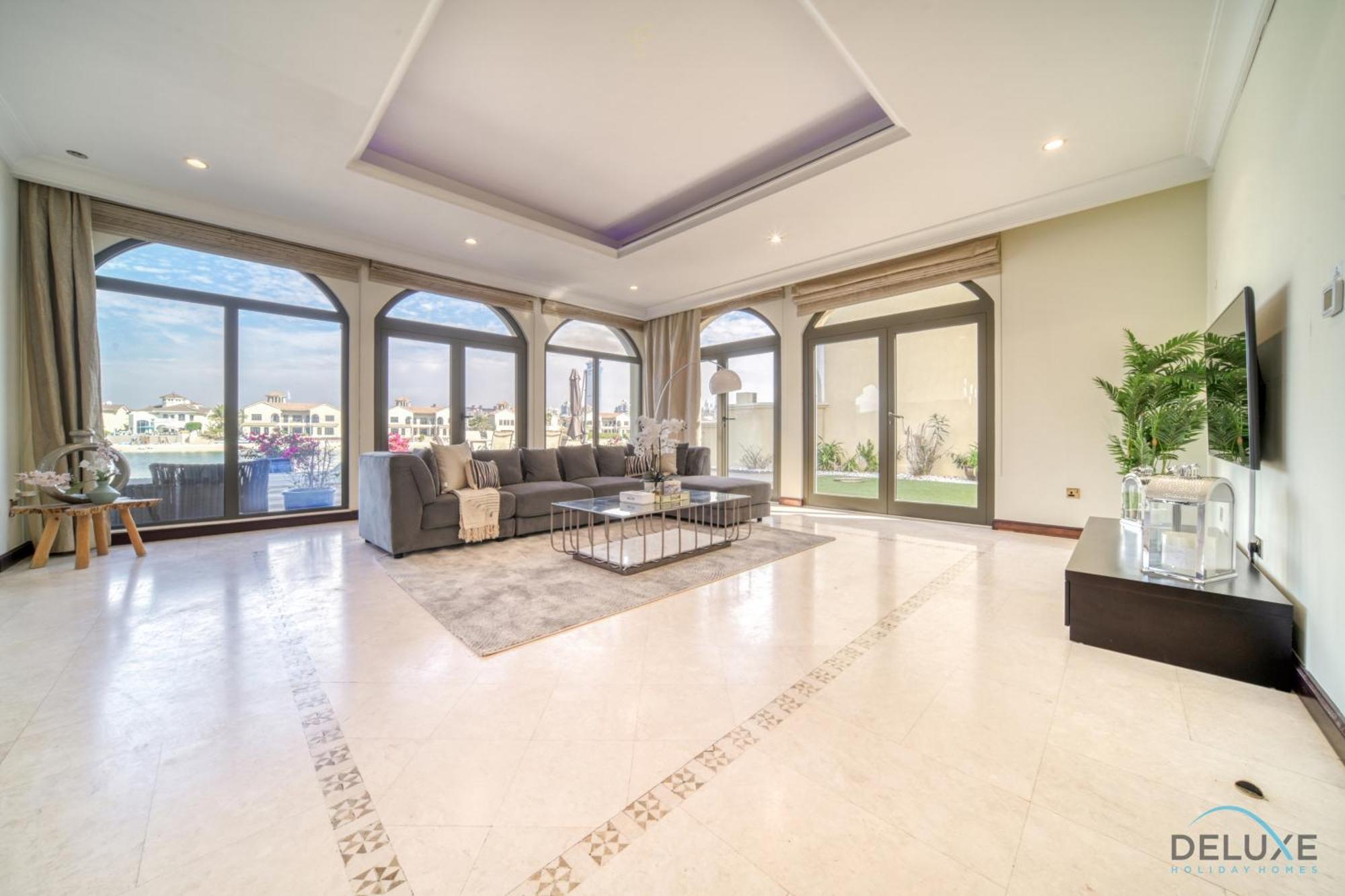 Premier 6br With Assistant's And Private Pool In Frond E Palm Jumeirah By Deluxe Homes * Dubai