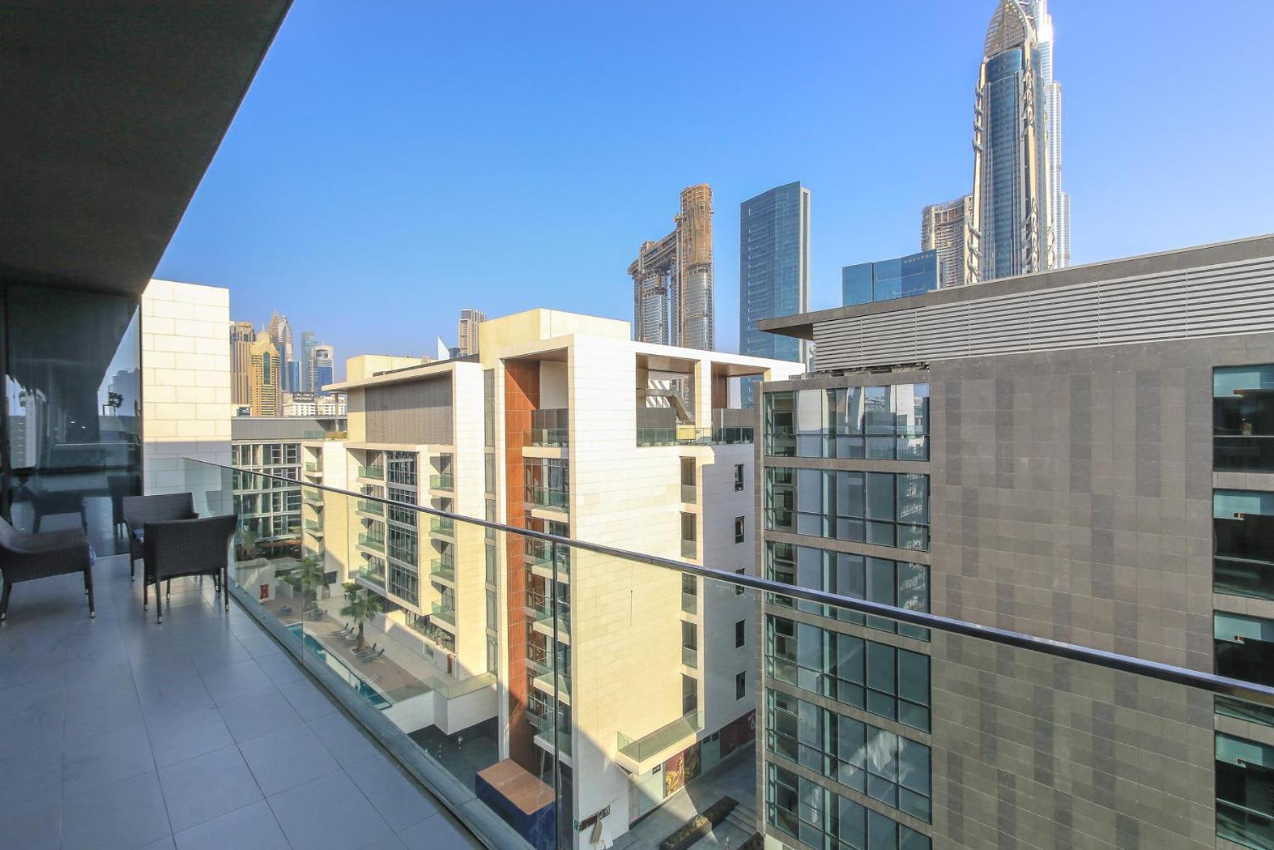 Largest 2br Family W Maid's Room, City Walk