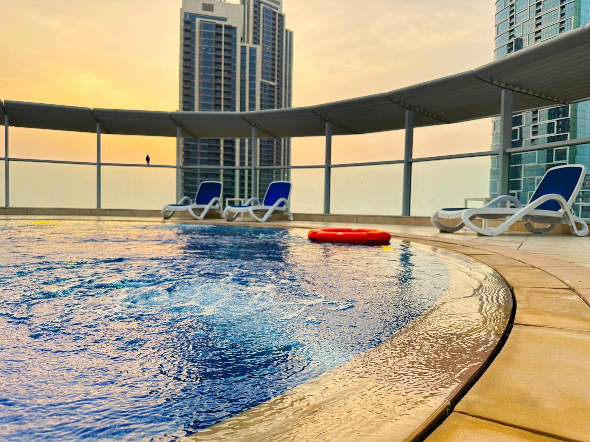 Lxry Full Marina View & Rooftop Pool 40% Off Dubai