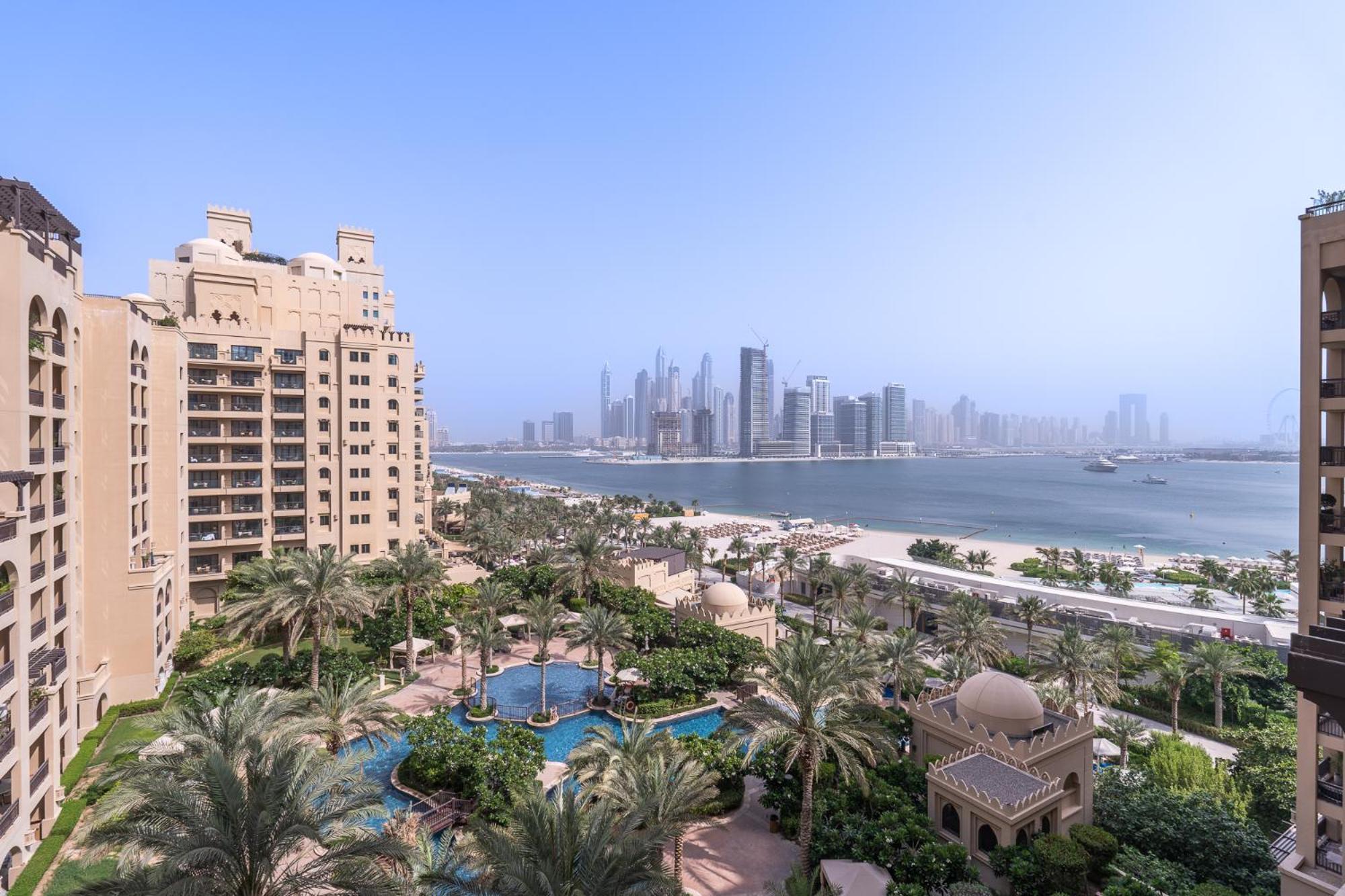 Apartment Daniels Sea View 2br In Fairmont The Palm *