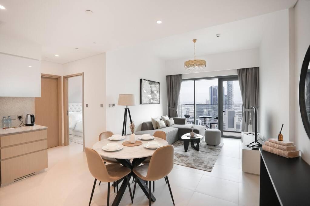 Downtown Elegance 1br W View In Burj Royale *