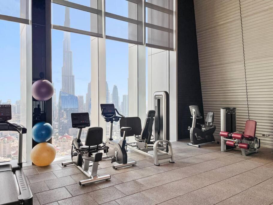 First Class 2br With Burj Khalifa And Downtown View