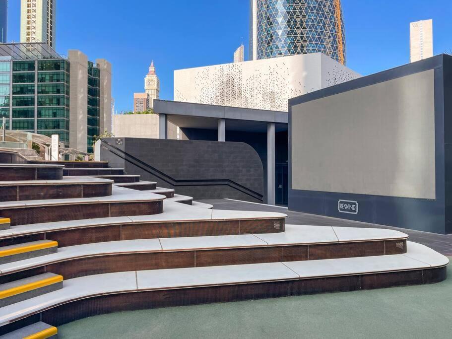 Apartment First Class 2br With Burj Khalifa And Downtown View Dubai