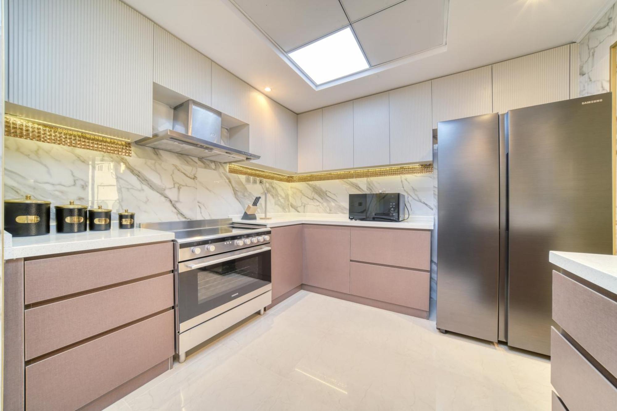 Luxurious 4 Bedroom Duplex With Terrace & Sea View * Dubai