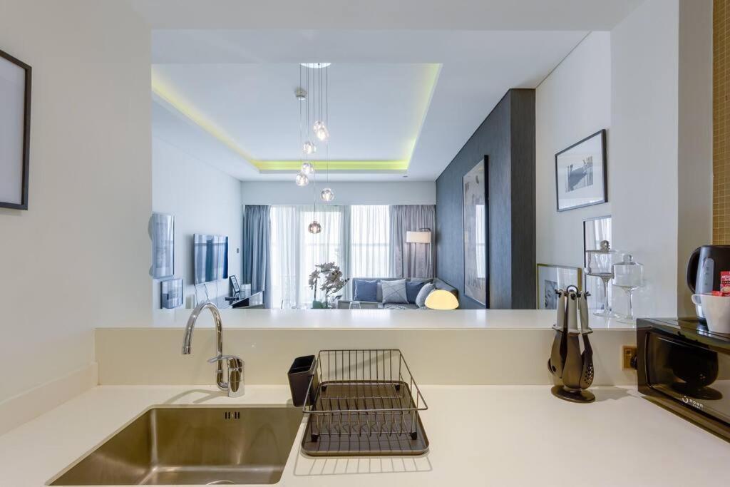 Veluxa - Fabulous 1bed In Paramount! Apartment *