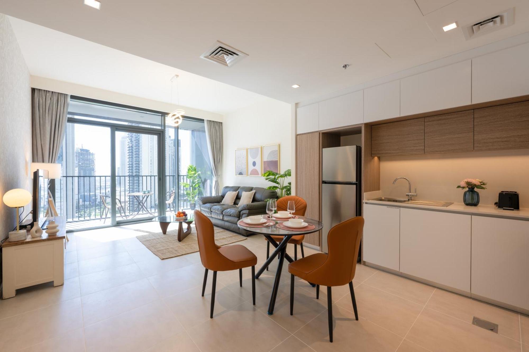 Apartment Cozy 1br In Creek Edge Stunning Bay View Swimming Pool Dubai