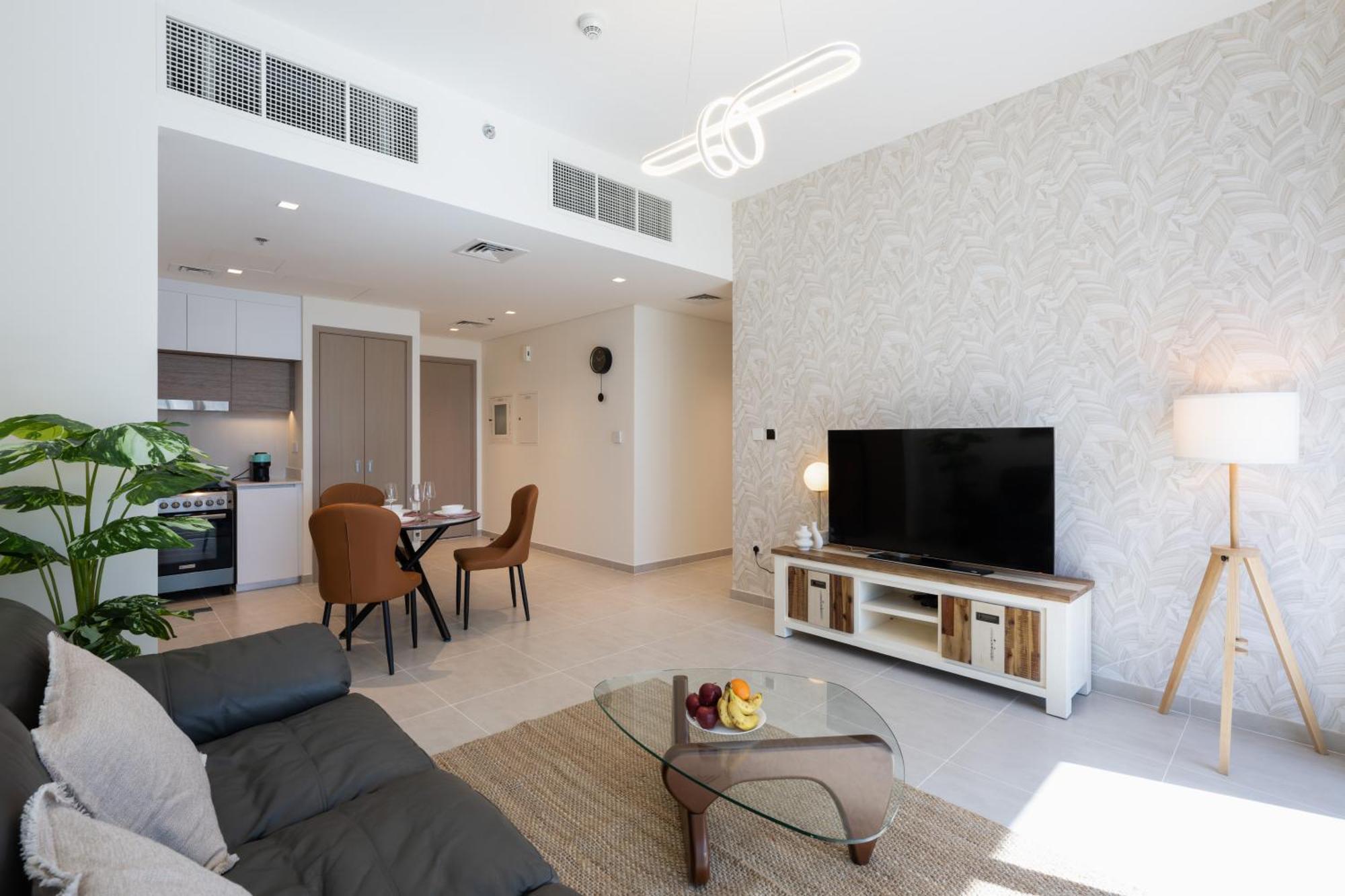 Cozy 1br In Creek Edge Stunning Bay View Swimming Pool Dubai